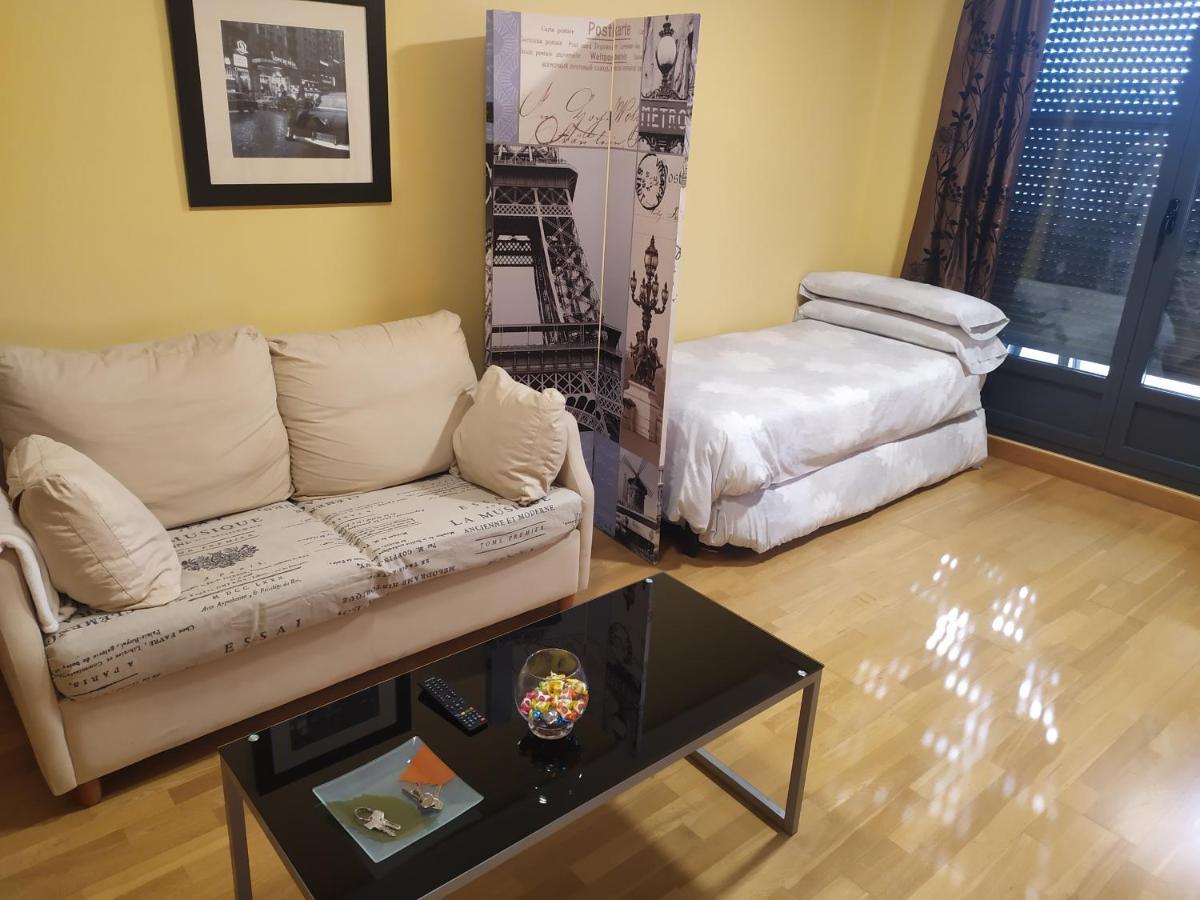 Apartamento El Parque Terraza Con Vistas Montana Entorno Tranquilo Ideal Mascotas Logroño Zewnętrze zdjęcie